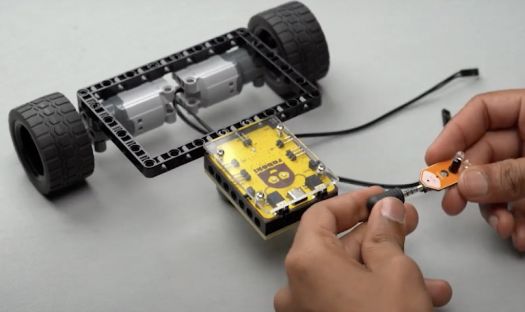 Proximity sensors connected to Roboki using angled port connectors, completing the setup for sensor-based navigation in the line follower robot project.