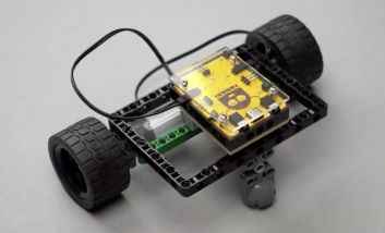 Discover a pet robot built with the Roboki microcontroller, showcasing advanced AI robotics and emotion detection technology. This interactive robot design demonstrates principles of autonomous robotics and highlights the potential of mobile robots in STEM education, making it an exciting project for robotic project enthusiasts.