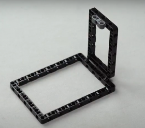 Pin connector on block 11.png